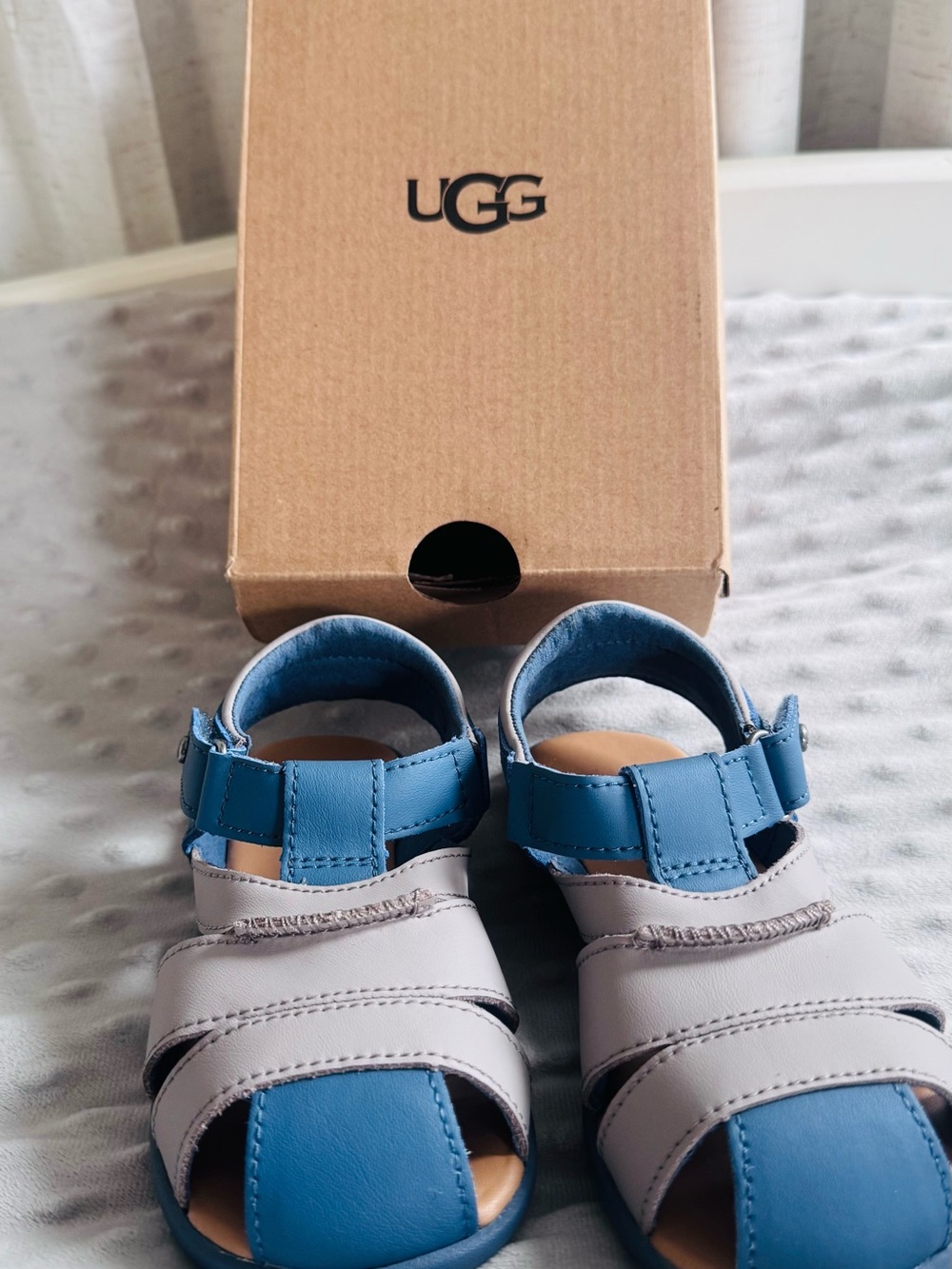 UGG Kids Blue and Light Gray Leather Strap Sandals with Adjustable Ankle